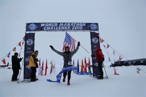  Il World Marathon Challenge del 2016: Un viaggio straordinario attraverso sette continenti per dimostrare la forza dello spirito umano